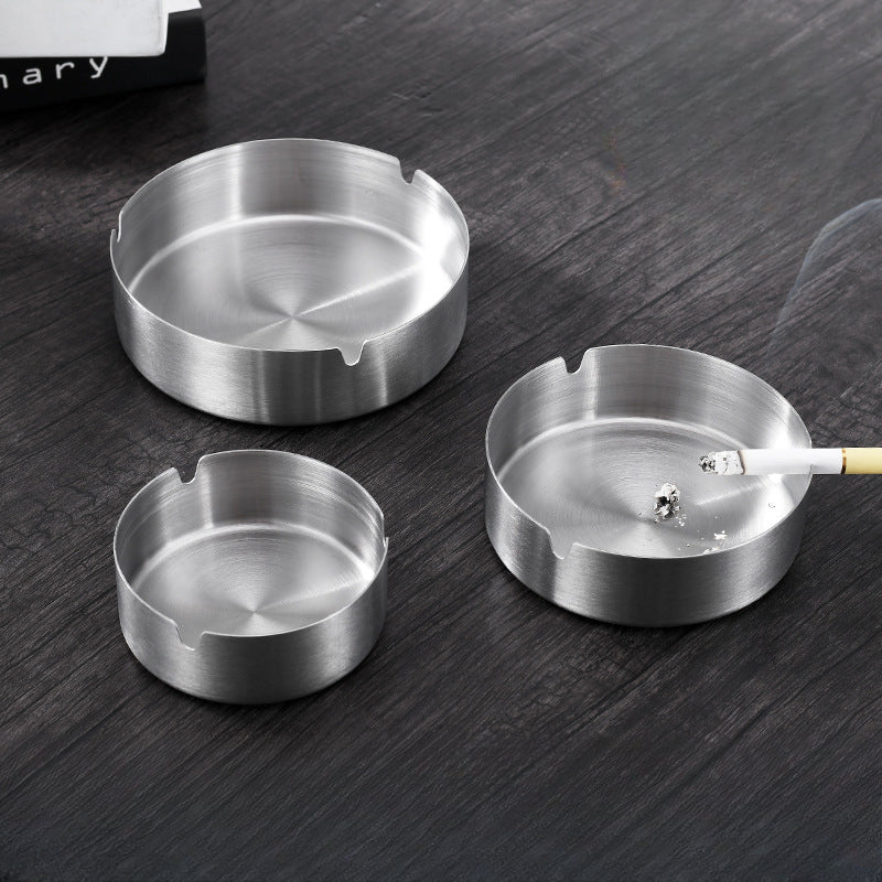 Round Stainless Steel Cigarette Ashtray Portable Tabletop Silver Metal Ash Tray for Smoker Fly Ash Proof Home Decoration