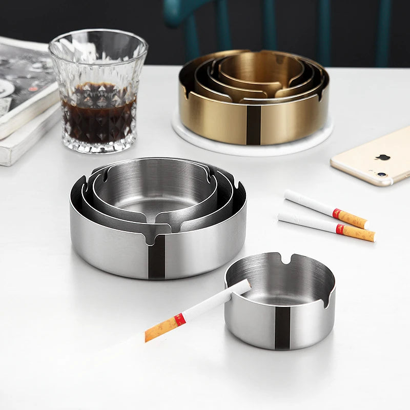 Round Stainless Steel Cigarette Ashtray Portable Tabletop Silver Metal Ash Tray for Smoker Fly Ash Proof Home Decoration